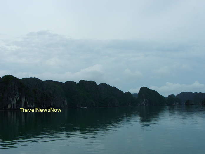 Islands on the edge of Cat Ba National Park