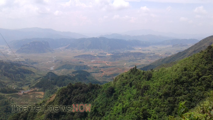 Amazing scence of mountains and valleys at Than Uyen, Lai Chau, Vietnam