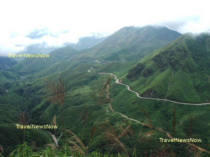 The O Quy Ho Pass between Sapa (Lao Cai Province) and Tam Duong (Lai Chau Province)